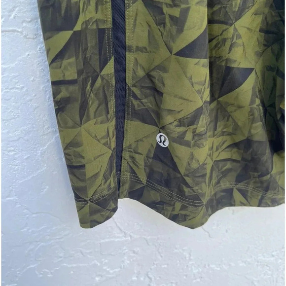 Lulu Lemon Mens Athletica Pace Breaker Lined Geometric Short Green Sz Medium - Picture 9 of 16